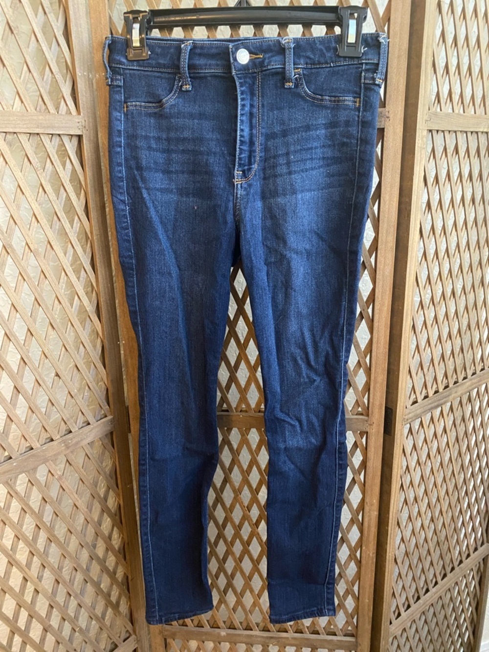 Hollister Dark Blue High-Rise Skinny Jegging